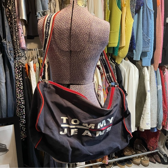 Vintage Tommy Jeans navy & red duffle bag - Picture 3 of 6